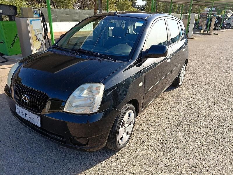 Nero Usata 2006 Kia Picanto Due volumi | 2500 € (Cara) - Immagine 1/4