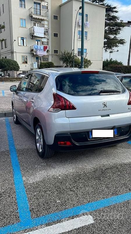 Usata Peugeot 3008 Business-Line 116 CV (85 kW) 2014 Grigio Station wagon