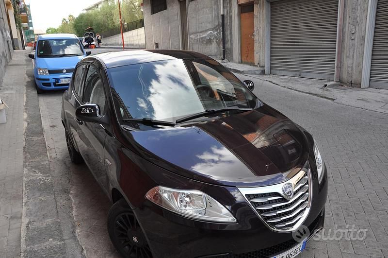 Usata Lancia Ypsilon 2013 Utilitaria