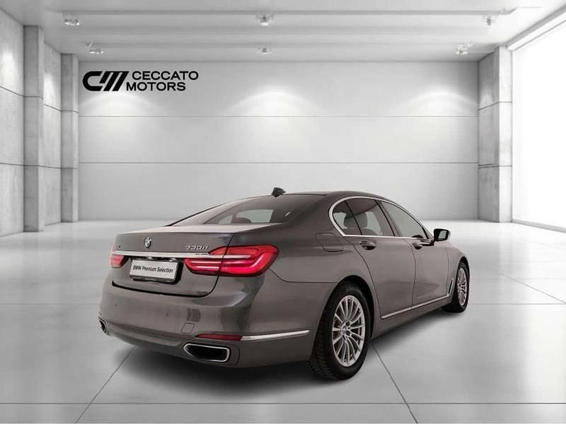 Usata BMW 730 Luxury Line 265 CV (194 kW) 2017 Grigio Berlina