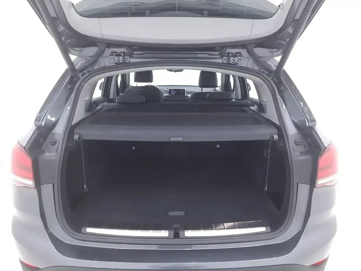 Usata BMW X1 Sport Line 190 CV (139 kW) 2022 Grigiogrigio SUV