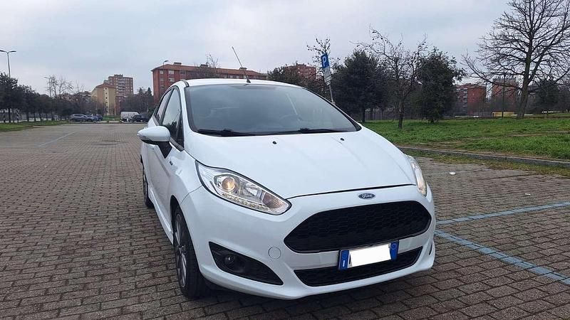 Usata 2017 Ford Fiesta ST-Line Berlina | 9500 € (Buon prezzo) - Immagine 1/4