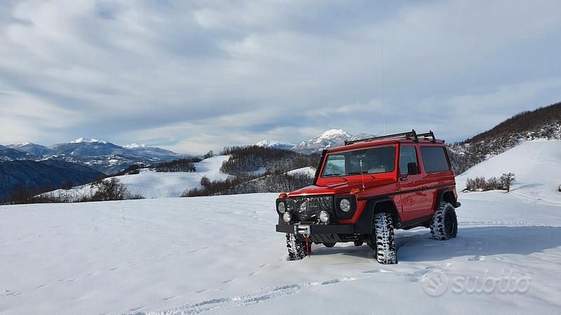 Usata Mercedes G300 150 CV (110 kW) 1986 Rosso SUV