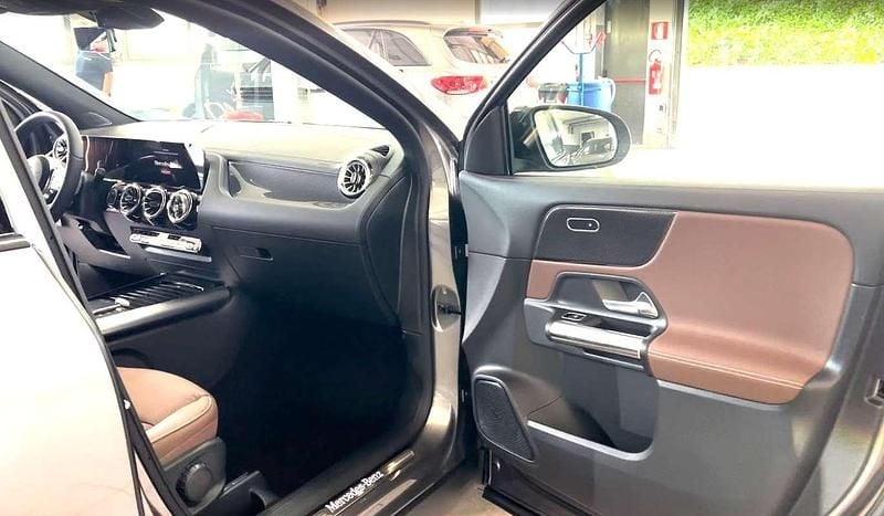 Usata Mercedes GLA250 Premium 160 CV (117 kW) 2022 Grigio SUV