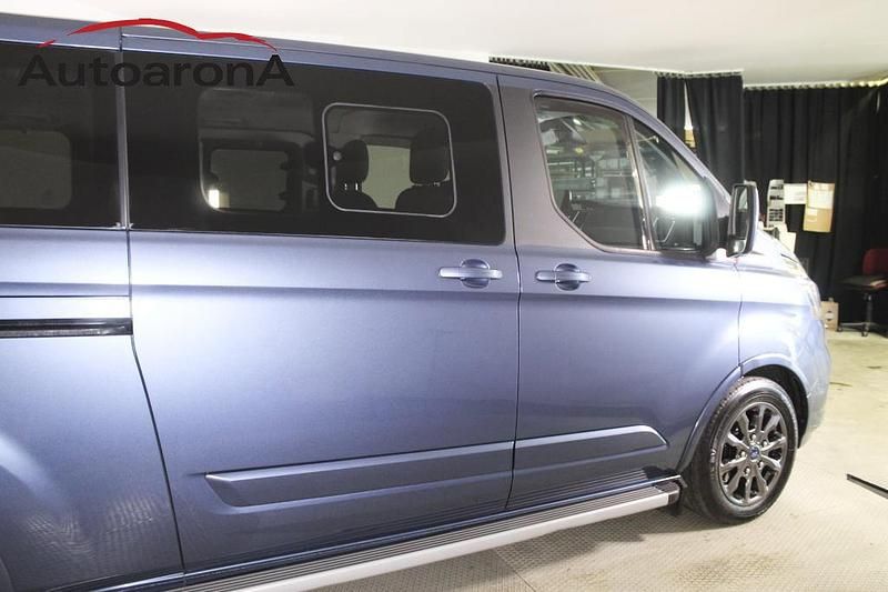 Usata Ford Tourneo Custom Titanium 185 CV (136 kW) 2020 Bleu metallizzato scuro Furgone