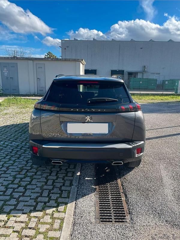 Usata Peugeot 2008 Allure 102 CV (75 kW) 2023 Grigio SUV