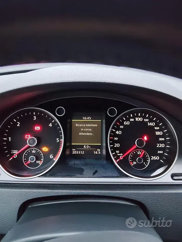 Usata VW Passat 105 CV (77 kW) 2013 Blu Station wagon