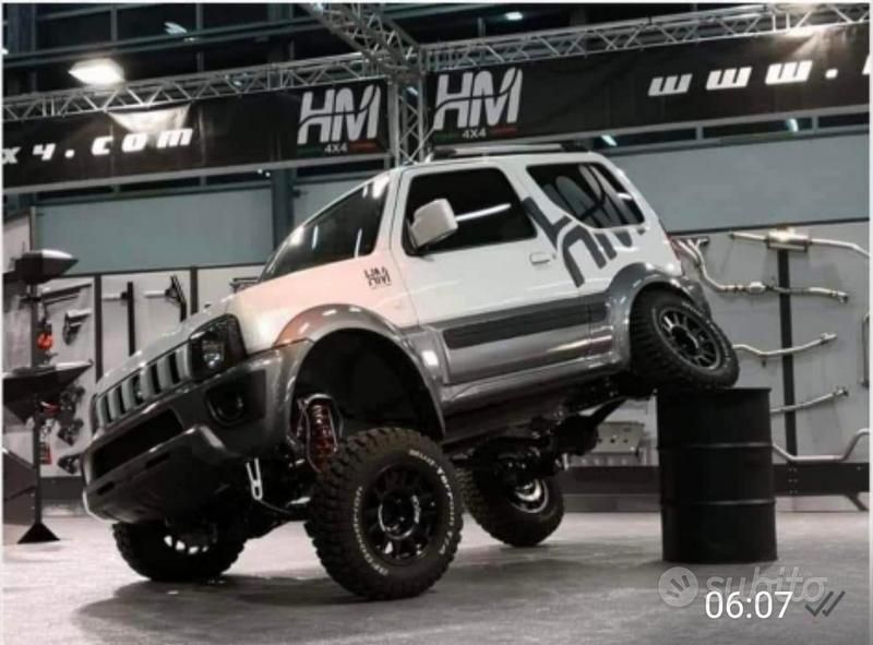 Usata Suzuki Jimny 85 CV (62 kW) 2017 Bianco SUV