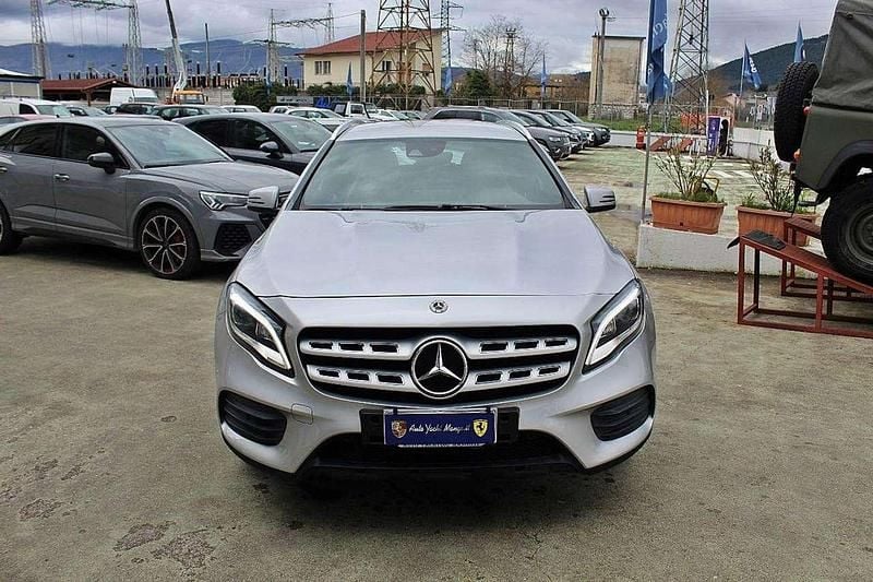 Usata Mercedes GLA200 Premium 137 CV (100 kW) 2017 Argento SUV