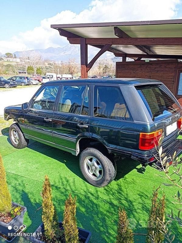 Usata Land Rover Range Rover 111 CV (81 kW) 1995 Verde SUV
