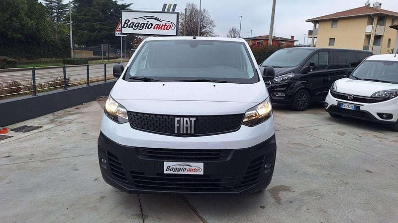 Usata Fiat Scudo 145 CV (106 kW) 2024 Bianco pastello Furgone