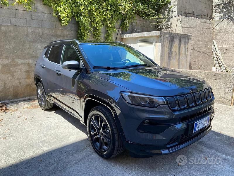 Grigio Usata 2021 Jeep Compass SUV | 29.000 € - Immagine 1/4