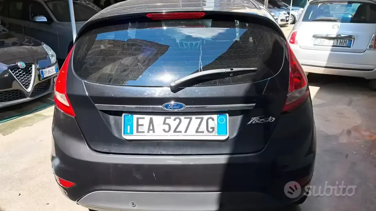 Usata Ford Fiesta Titanium 95 CV (69 kW) 2010 Nero Berlina