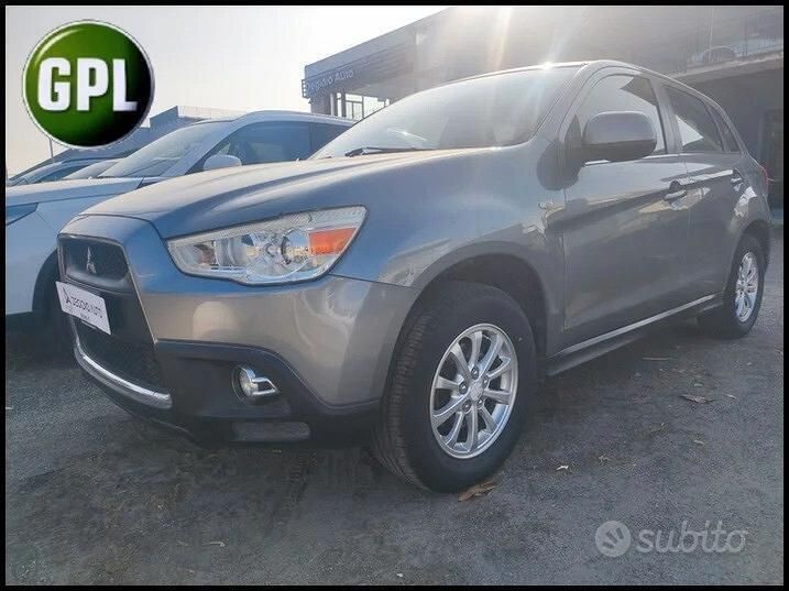 Argento Usata 2011 Mitsubishi ASX Invite SUV | 8900 € (Molto cara) - Immagine 1/4