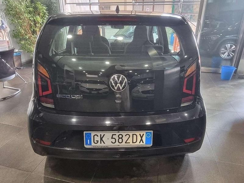 Usata VW up! move up! 68 CV (50 kW) 2022 Nero Utilitaria
