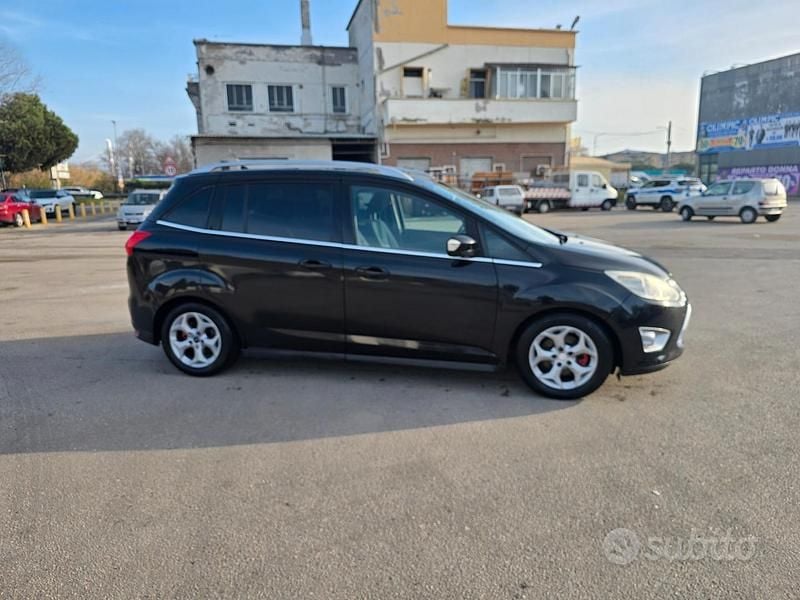 Usata Ford C-MAX Titanium 115 CV (84 kW) 2011 Nero Monovolume