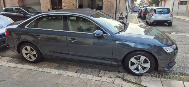 Begagnad Audi A4 150 HK (110 kW) 2018 Grå Sedan