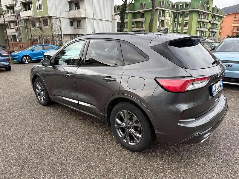 Usata Ford Kuga ST-Line 120 CV (88 kW) 2022 Magnetic grey SUV