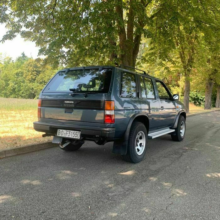 Usata Nissan Terrano 150 CV (110 kW) 1991 Blu SUV