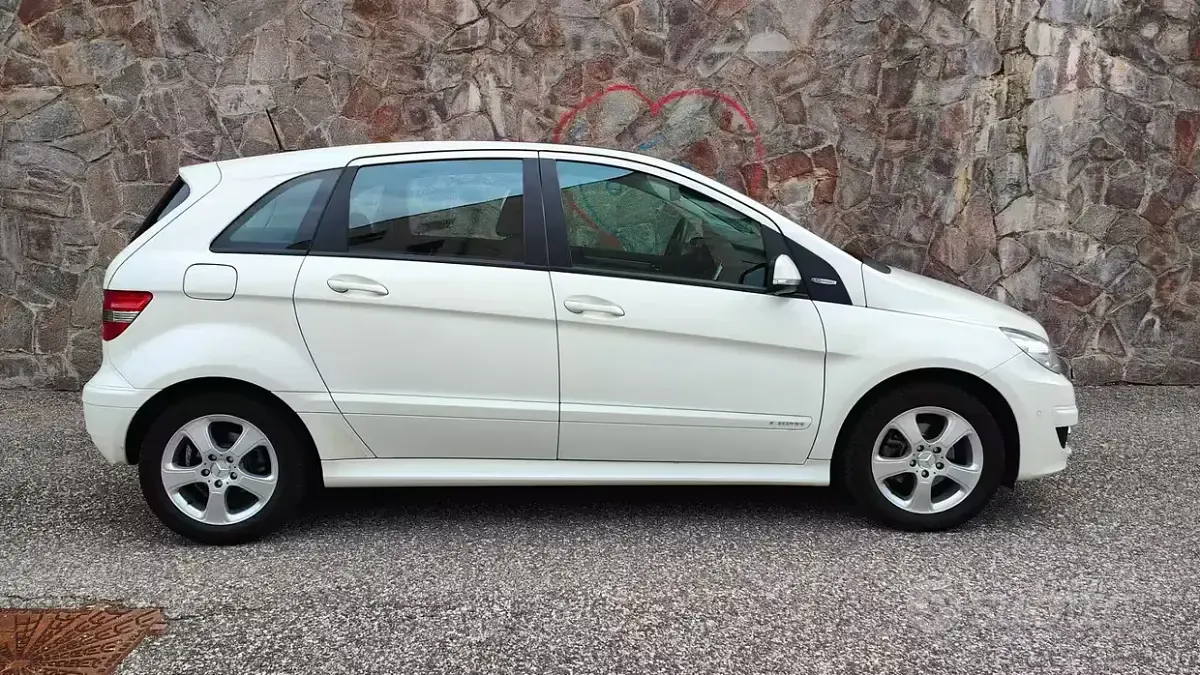 Usata Mercedes B180 Executive 116 CV (85 kW) 2009 Bianco Monovolume