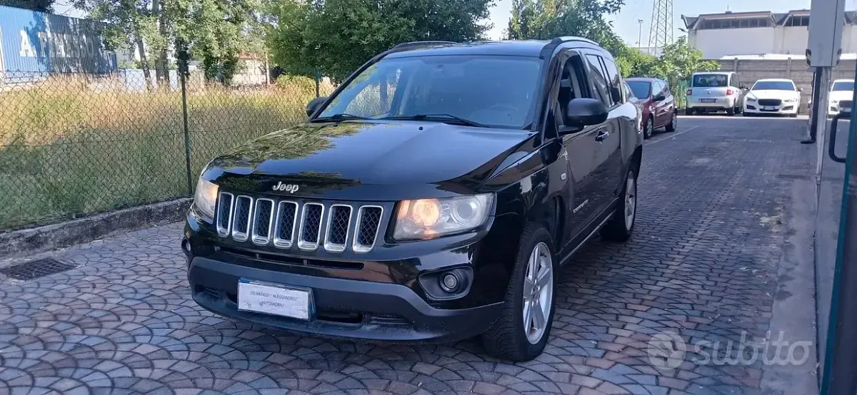 Usata Jeep Compass 163 CV (119 kW) 2013 Nero SUV