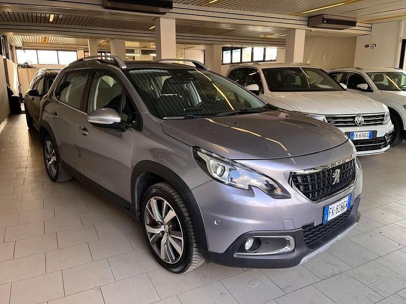 Usata Peugeot 2008 Allure 110 CV (80 kW) 2017 Grigio SUV