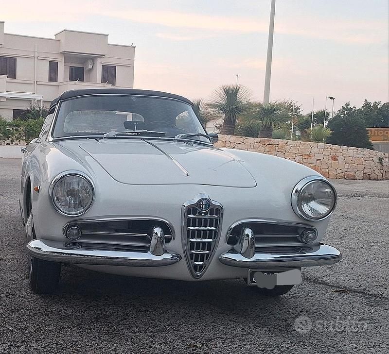 Bianco Usata 1960 Alfa Romeo Giulietta Cabrio | 95.000 € - Immagine 1/1