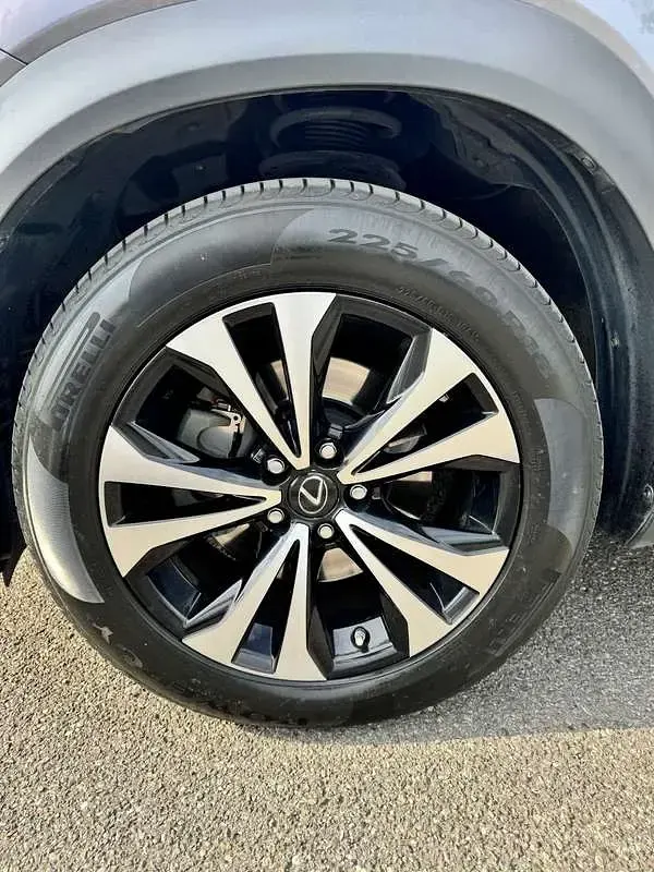 Usata Lexus NX300h Sport Line 197 CV (144 kW) 2018 SUV