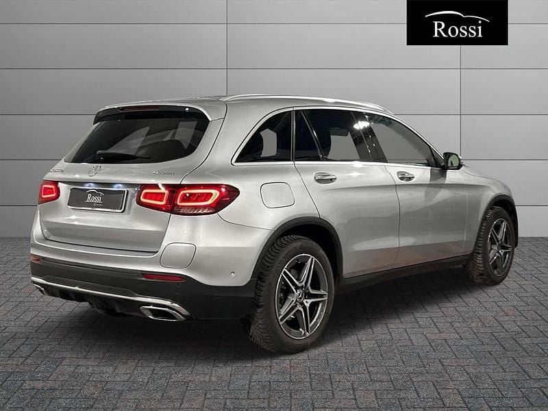 Usata Mercedes GLC300e Premium 195 CV (143 kW) 2022 Argento hightech metallizzato SUV