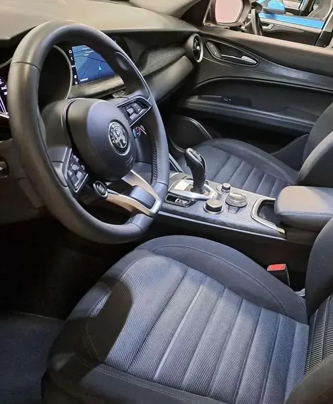 Usata Alfa Romeo Stelvio Business 190 CV (139 kW) 2021 Grigio SUV
