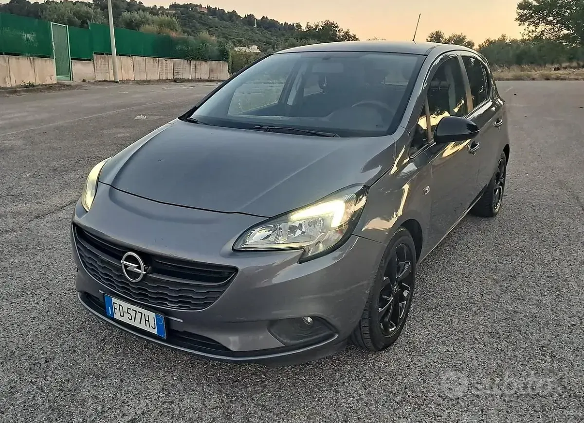 Usata Opel Corsa 75 CV (55 kW) 2016 Grigio Utilitaria