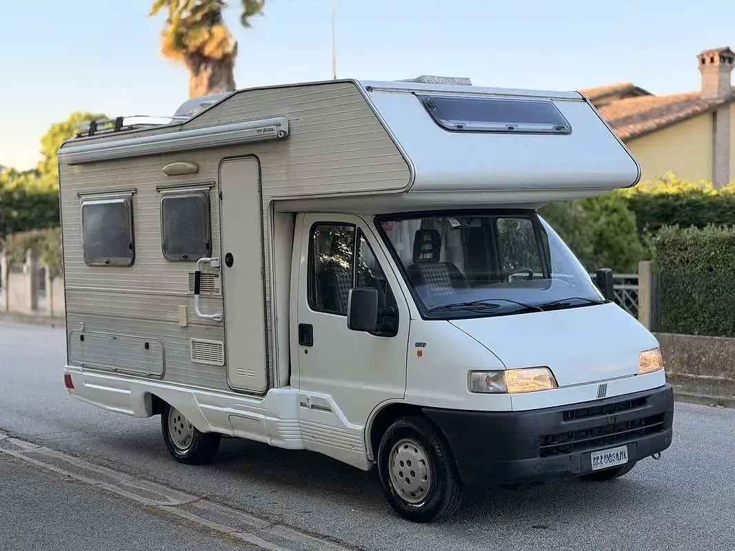 Usata Fiat Ducato 109 CV (80 kW) 1996 Furgone