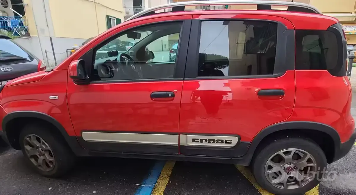 Usata Fiat Panda Cross Cross 85 CV (62 kW) 2020 Rosso Utilitaria