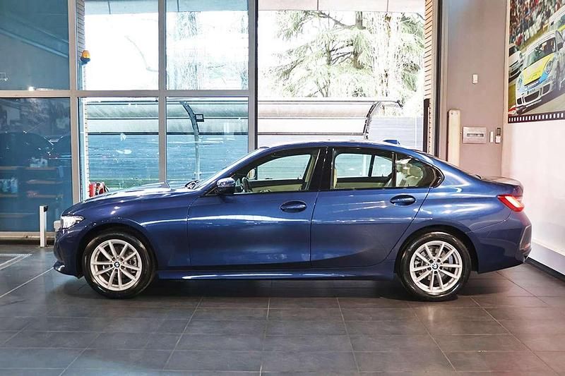 Usata BMW 316 Efficient Dynamics 122 CV (89 kW) 2023 Blu/azzurro Berlina