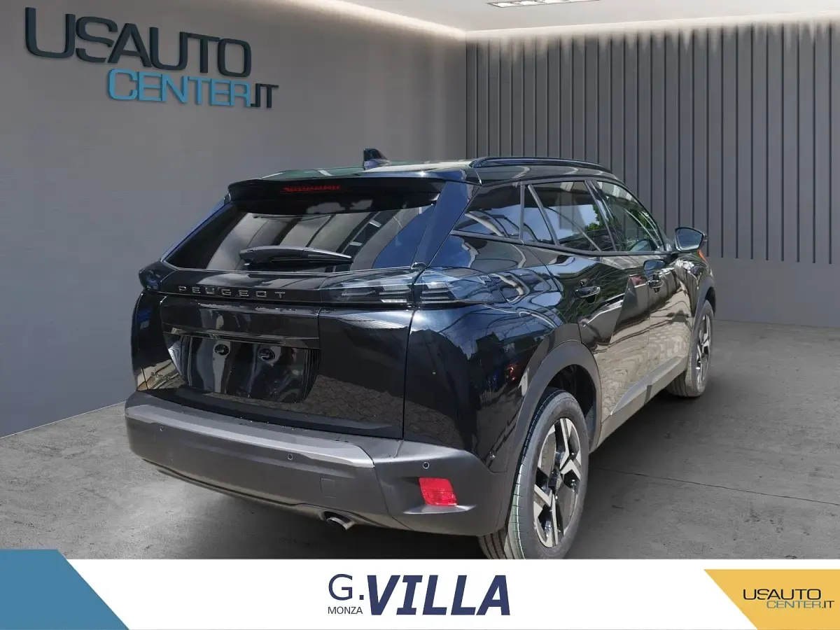 Usata Peugeot 2008 Allure 131 CV (96 kW) 2023 Bianco SUV