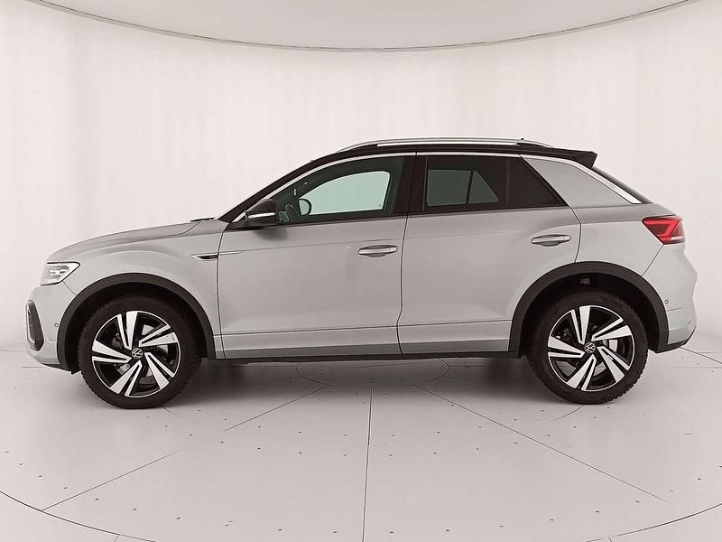 Usata VW T-Roc R-line 150 CV (110 kW) 2023 Pyrit silver metallizzato nero SUV