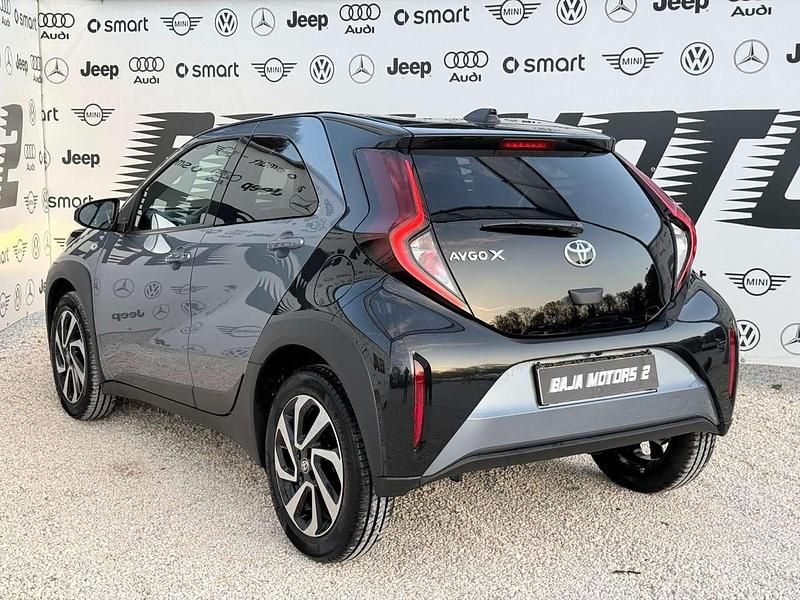 Nuova Toyota Aygo X Edition 72 CV (52 kW) 2025 Grigio SUV