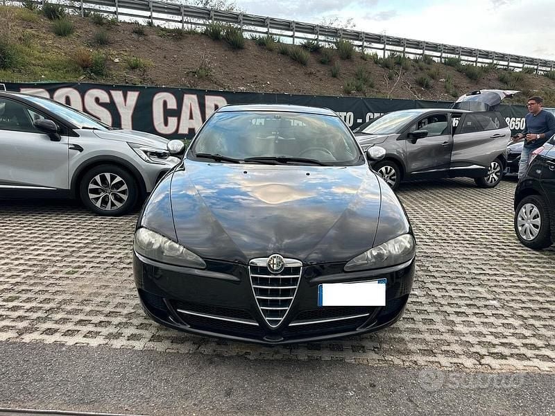 Usata Alfa Romeo 147 104 CV (76 kW) 2009 Nero Utilitaria