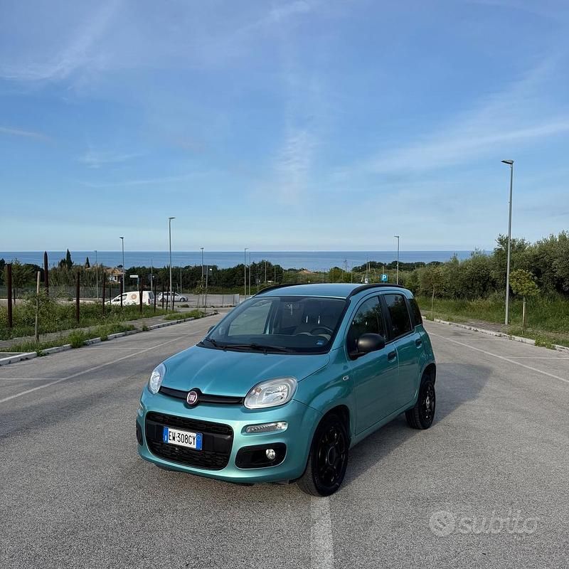 Blu Usata 2014 Fiat Panda Pop Due volumi | 5900 € (Cara) - Immagine 1/4