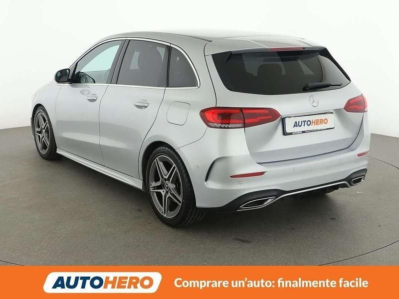 Usata Mercedes B180 Premium 116 CV (85 kW) 2022 Argento Monovolume