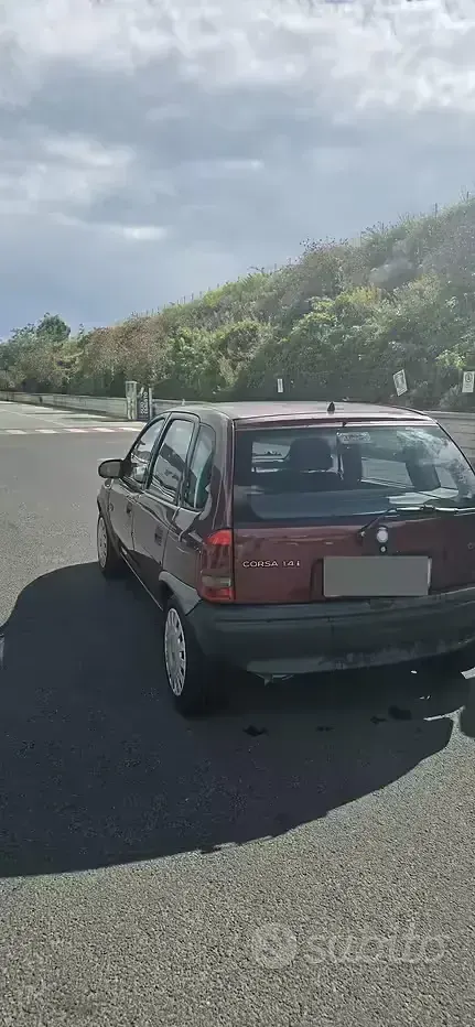 Usata Opel Corsa 1995 Rosso Utilitaria