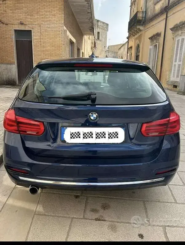Usata BMW 318 150 CV (110 kW) 2018 Bluazzurro Station wagon