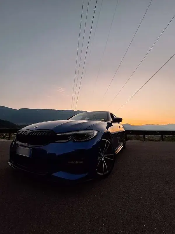 Usata BMW 330 M Sport 258 CV (189 kW) 2019 Blu/azzurro Berlina