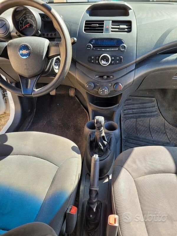 Usata Chevrolet Spark 68 CV (50 kW) 2010 Bianco Utilitaria