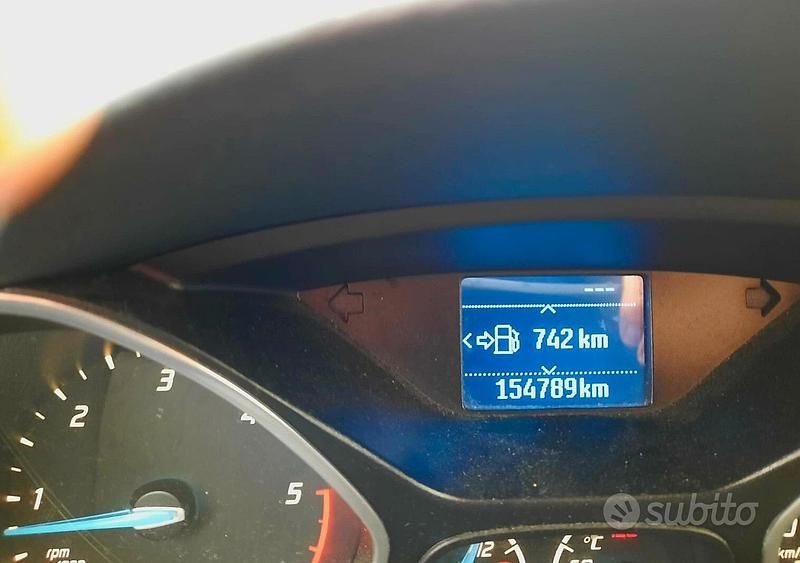 Usata Ford C-MAX Titanium 95 CV (69 kW) 2015 Grigio Monovolume