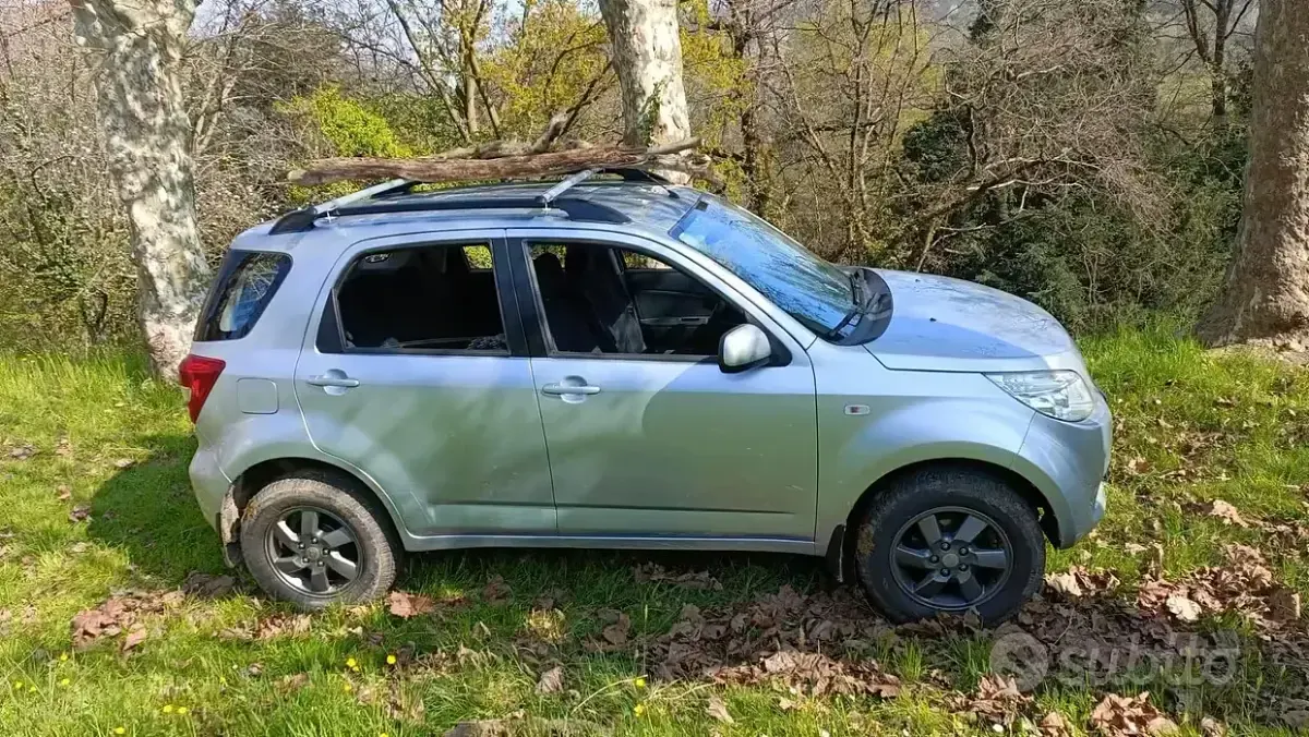 Usata Daihatsu Terios 86 CV (63 kW) 2007 Grigio SUV