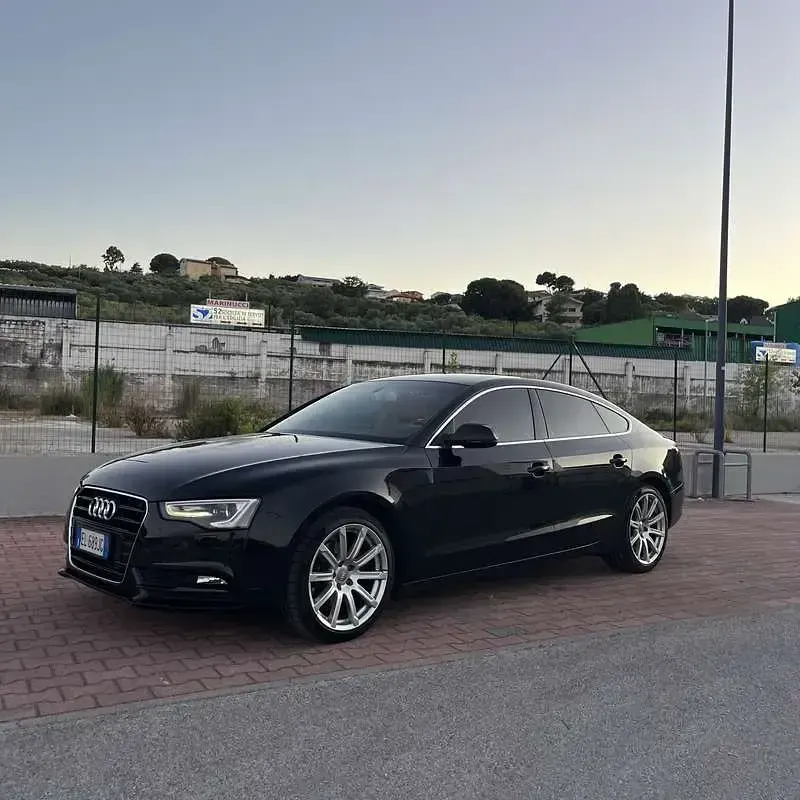 Usata Audi A5 Sportback Ambiente 177 CV (130 kW) 2012 Nero Utilitaria