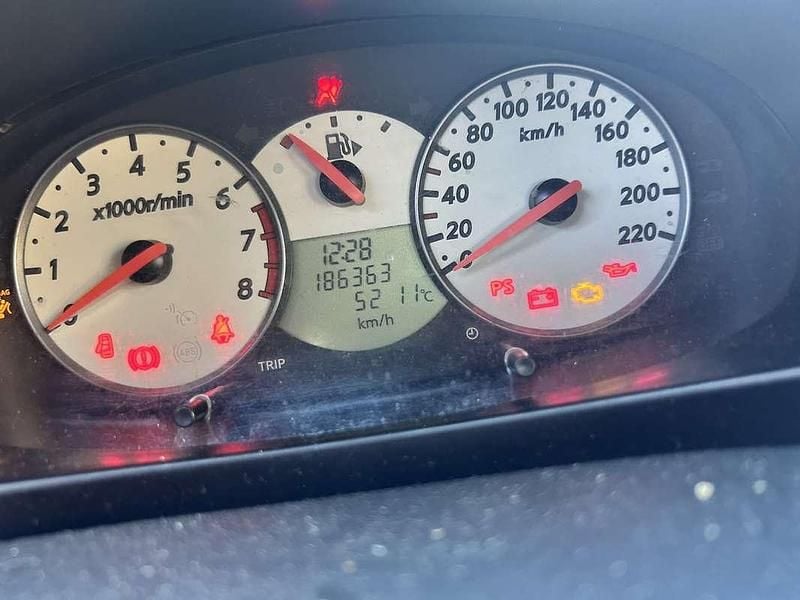 Usata Nissan Micra 65 CV (47 kW) 2008 Bronzo Berlina