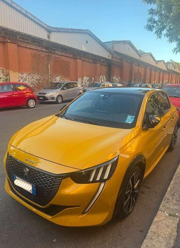 Usata Peugeot 208 GT 131 CV (96 kW) 2021 Giallo Utilitaria
