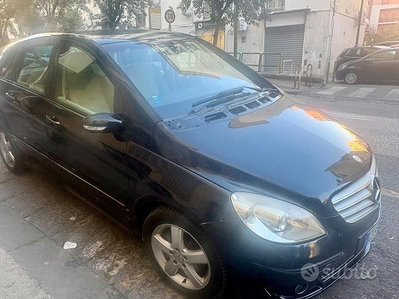 Usata Mercedes B200 2007 Nero Monovolume